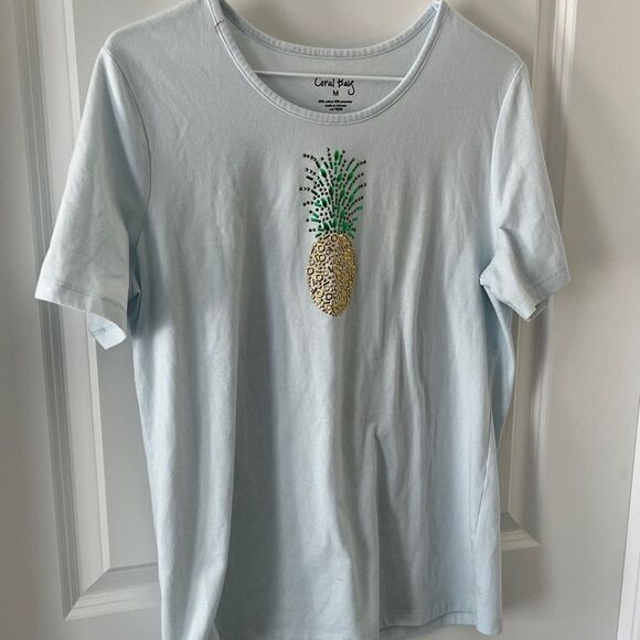 Coral Bay Light Blue Tee Intricate Pineapple Embellishment SZ M - Picture 1 of 7